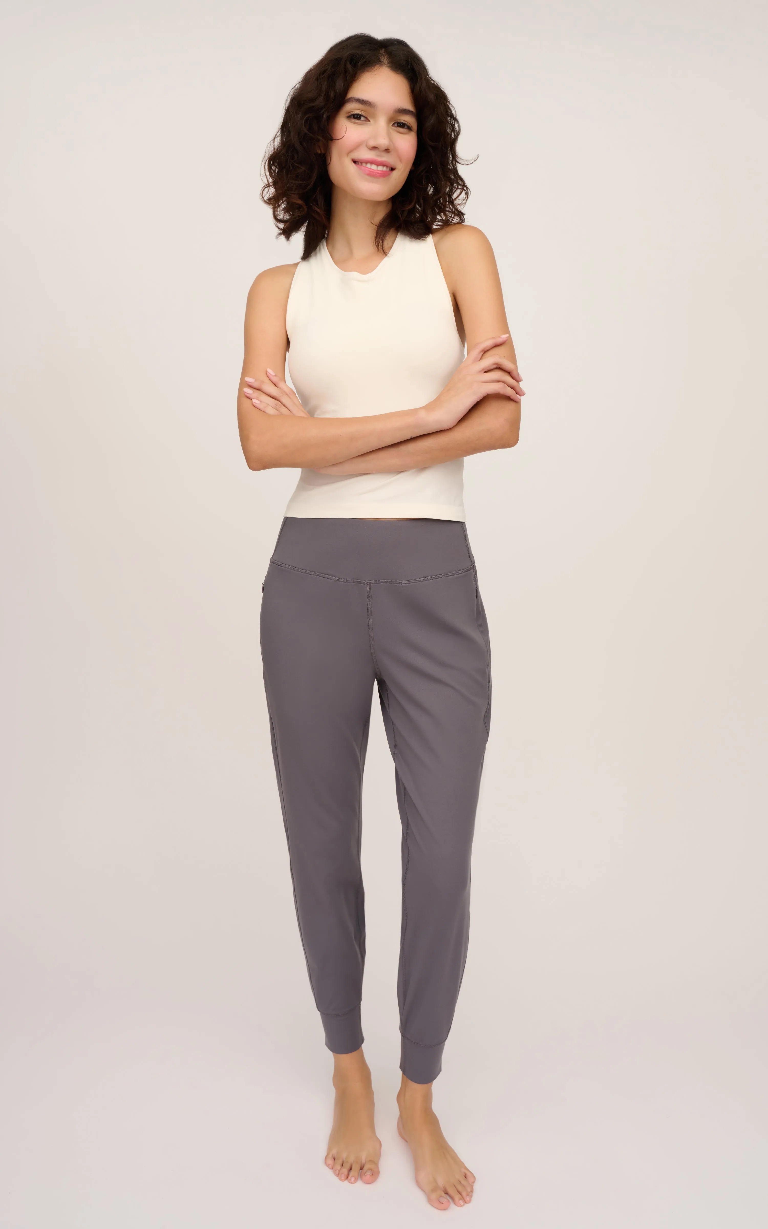 Interlock Zipper Pockets Greenwich Jogger