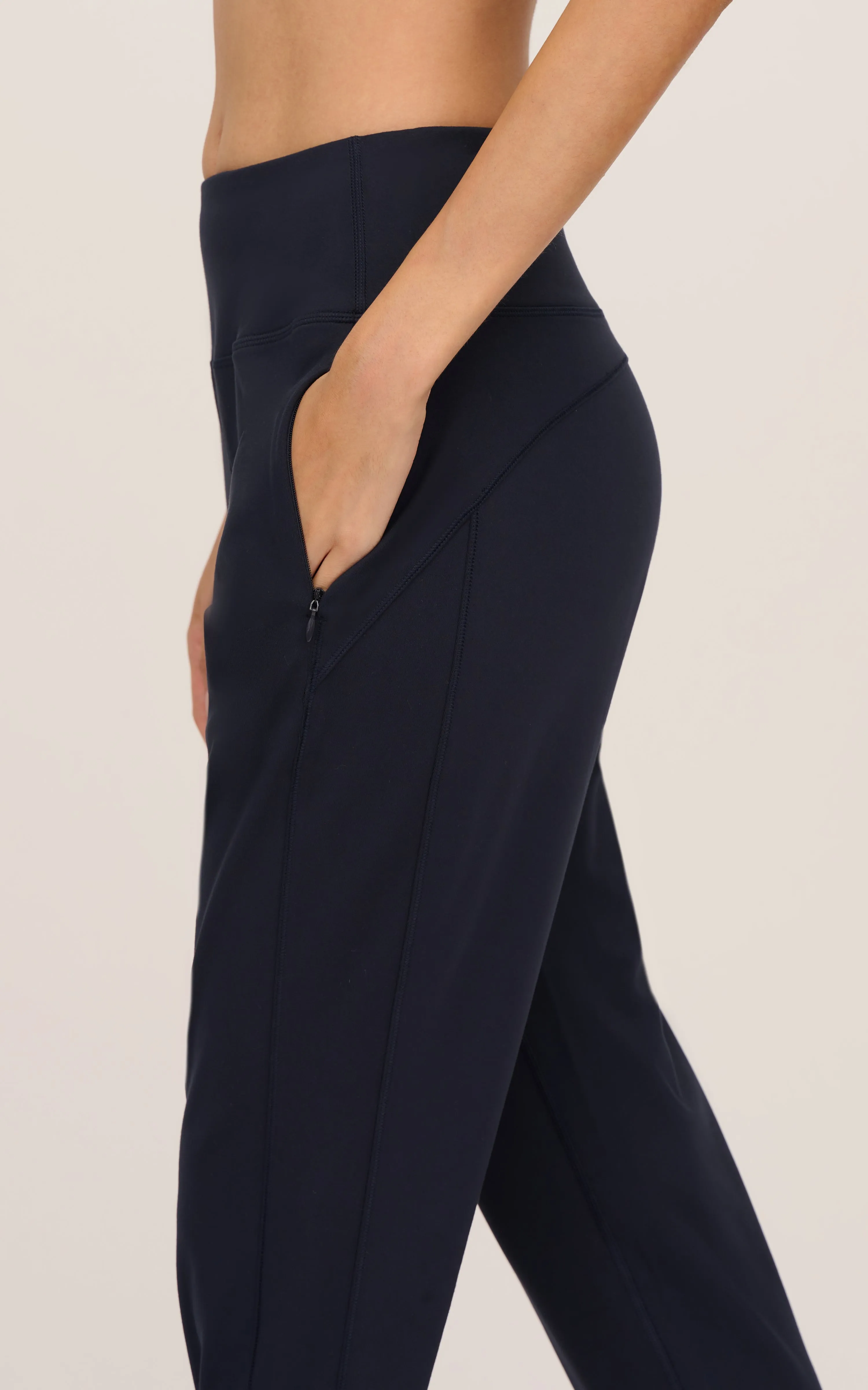 Interlock Zipper Pockets Greenwich Jogger
