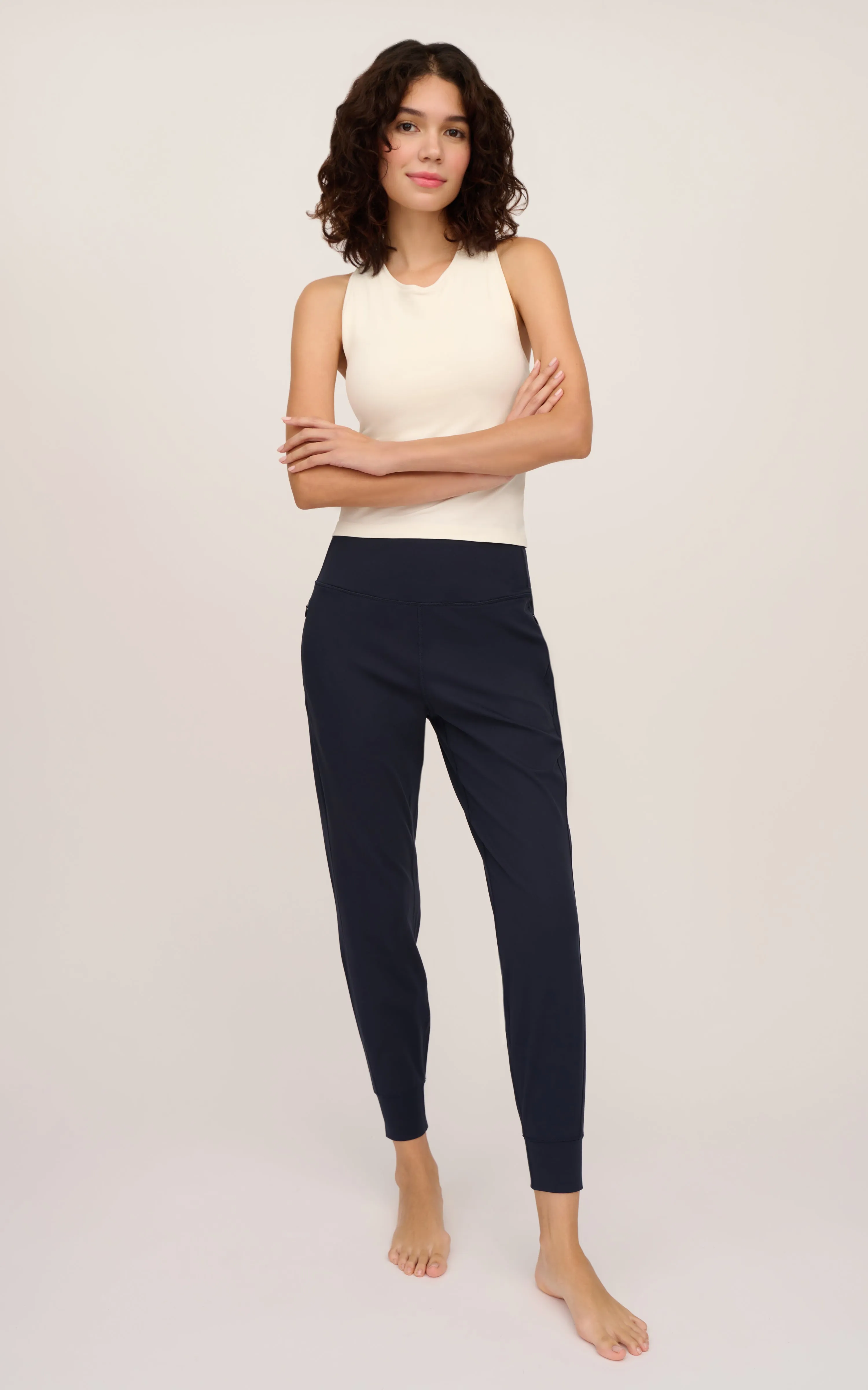 Interlock Zipper Pockets Greenwich Jogger