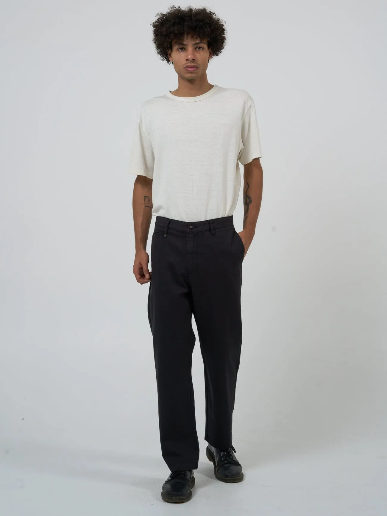 Minimal Thrills Work Chino - Merch Black