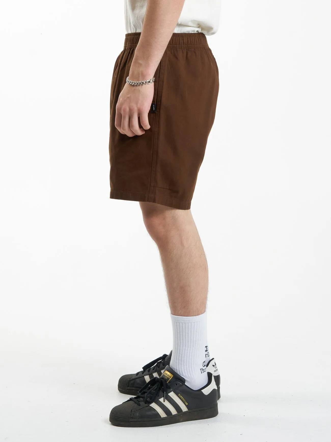 Minimal Thrills Work Volley - Chestnut