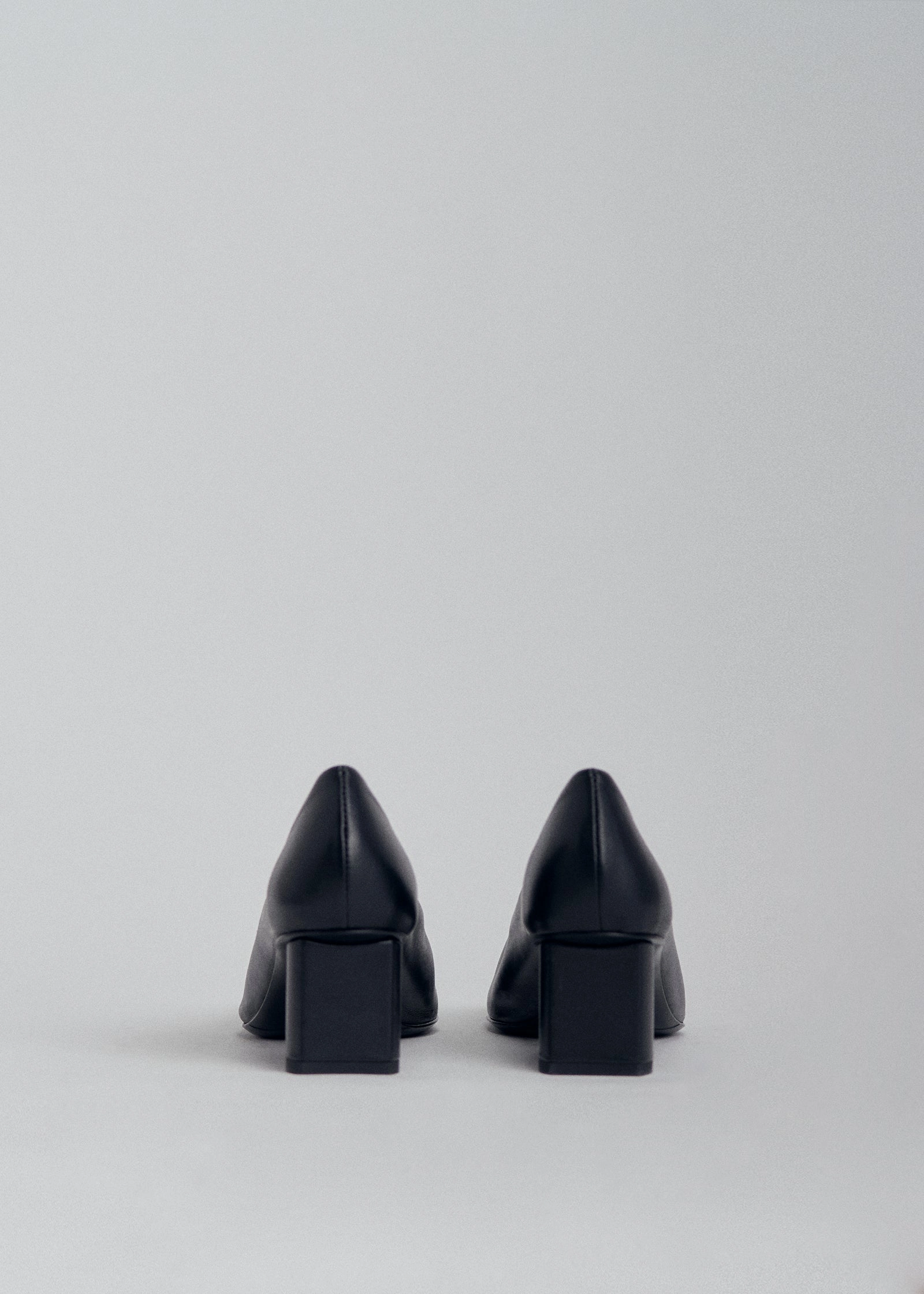 Pump Heel in Smooth Leather - Black