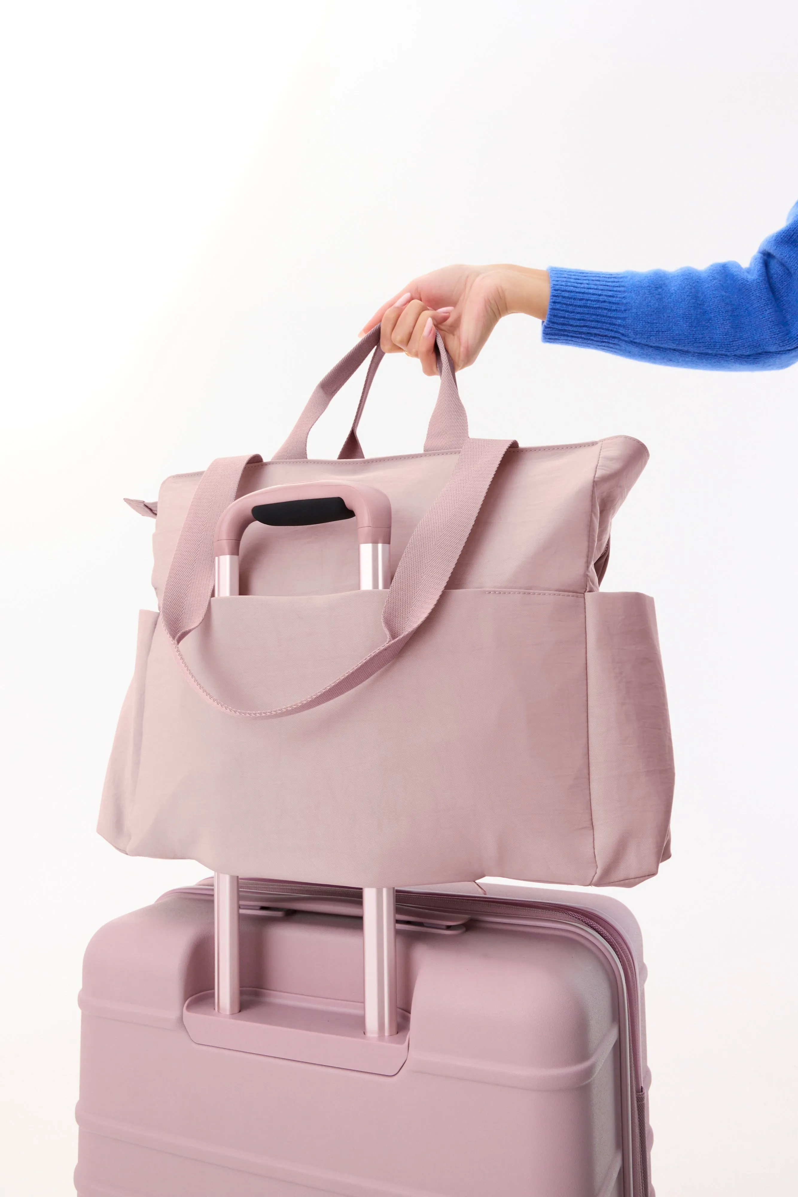 Resale The Sport Carryall in Atlas Pink