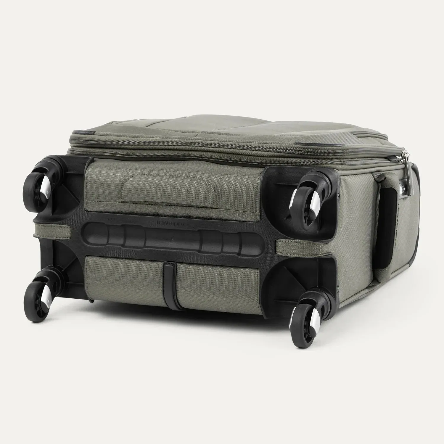 Travelpro Maxlite 5 International Carry-On Spinner Luggage