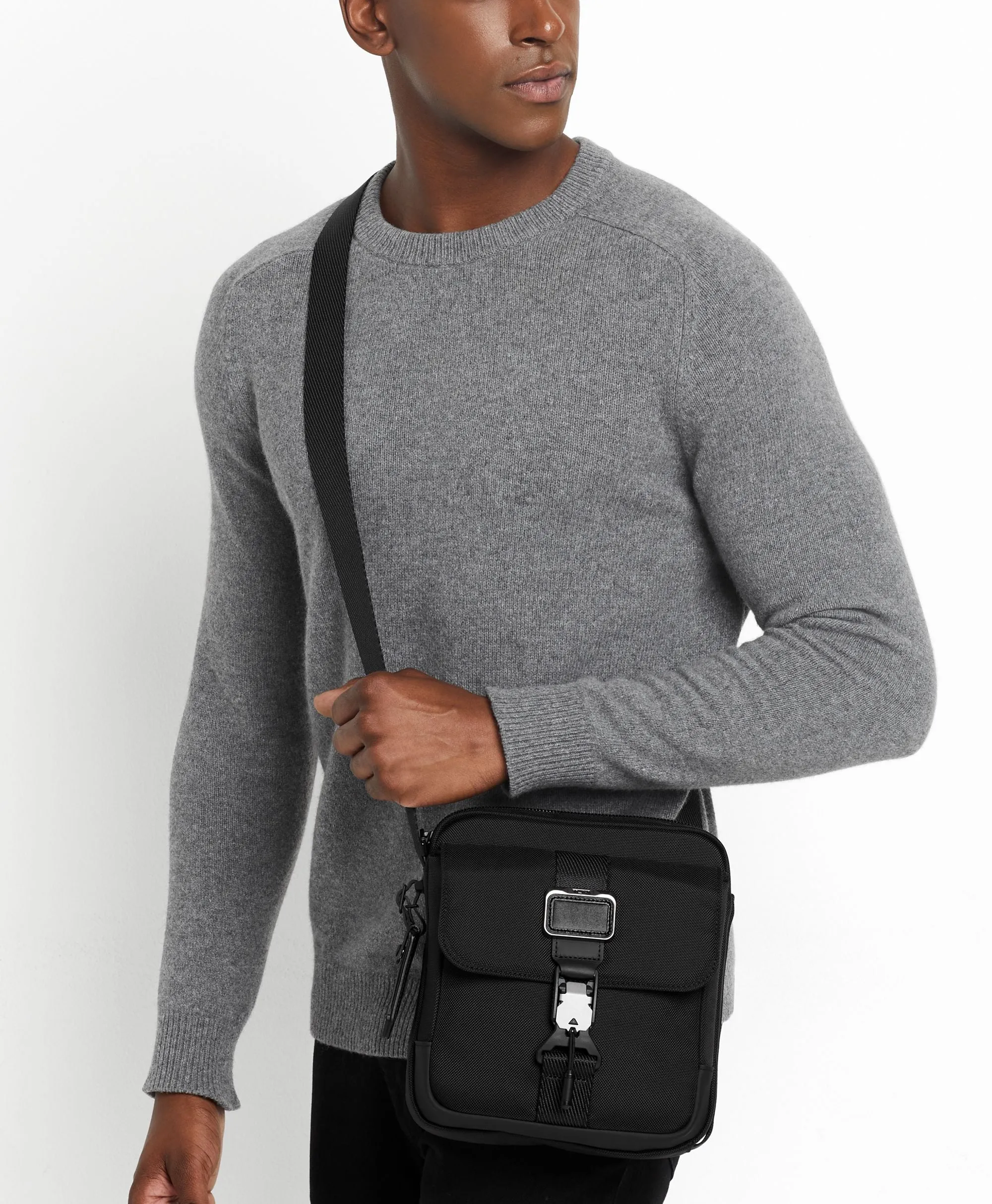 Tumi Alpha Bravo Junior Crossbody - Navy