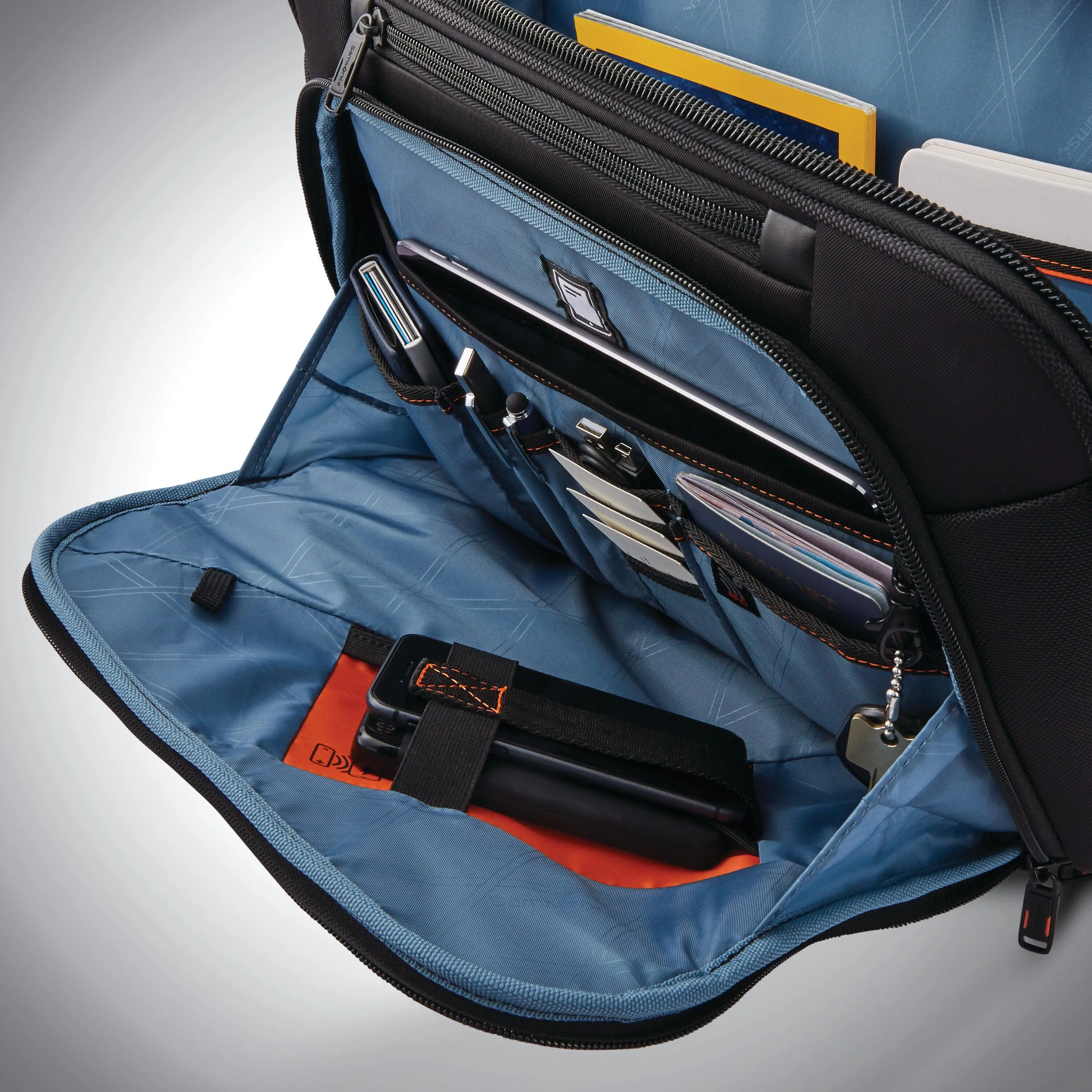 Upright Mobile Office