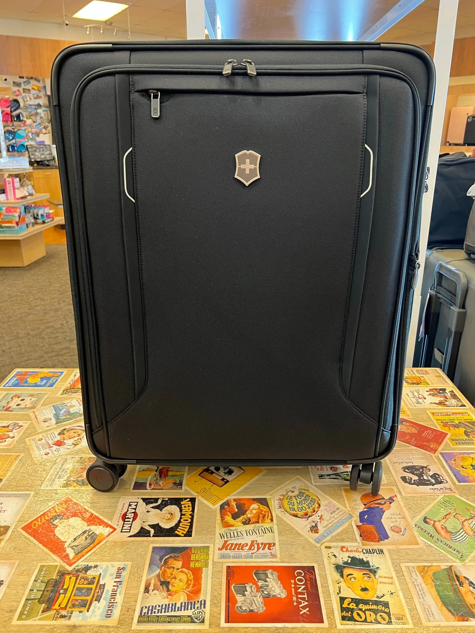 Victorinox Werks Traveler 6.0 Softside Large 28” Spinner